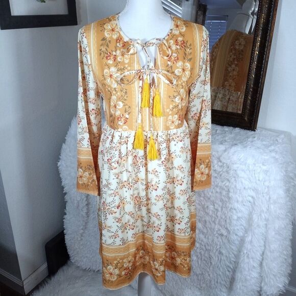 YELLOW FLORAL BOHO-INSPIRED DRESS SZ.S & L AVAILABLE NWOT - Picture 2 of 7